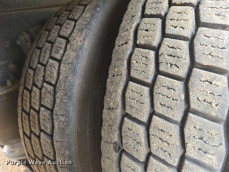 image for item YA2190 2020 Freightliner 114SD crane truck