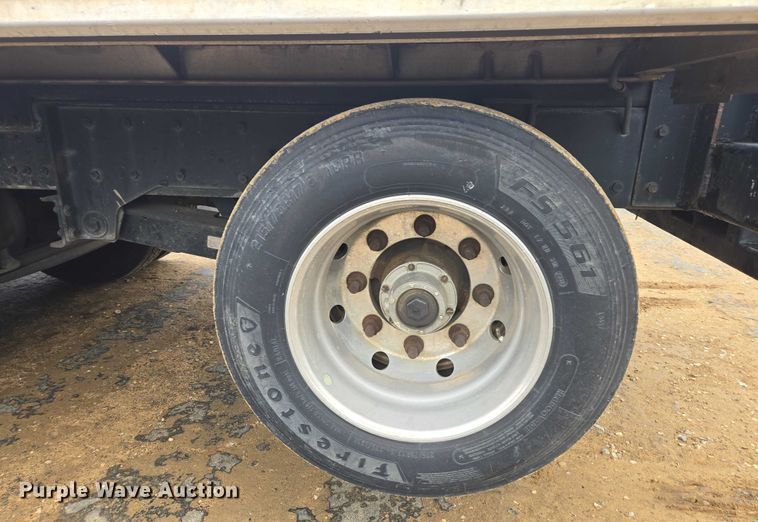 image for item YA2190 2020 Freightliner 114SD crane truck