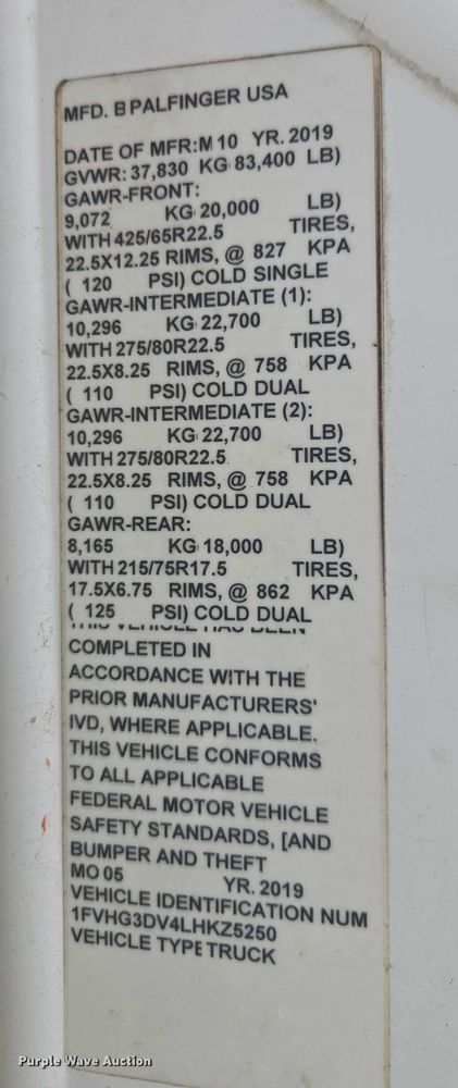 image for item YA2190 2020 Freightliner 114SD crane truck