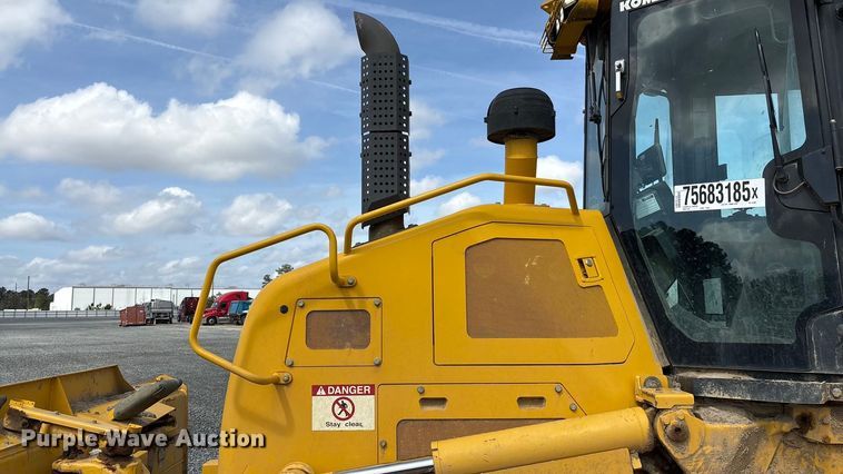 image for item YA2202 2022 Komatsu D71PXI-24 dozer
