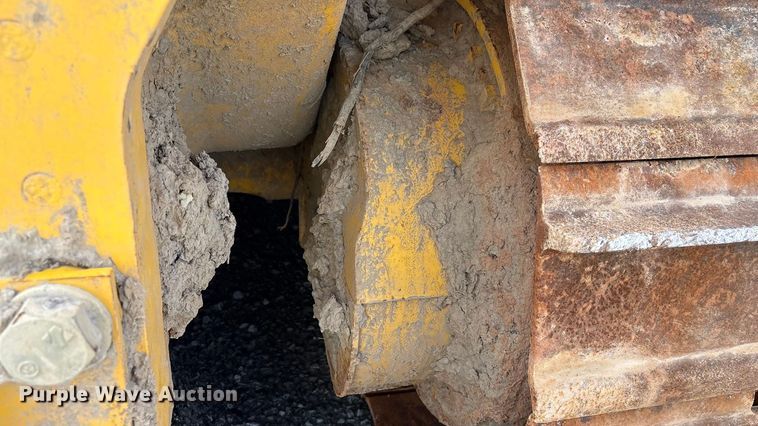 image for item YA2202 2022 Komatsu D71PXI-24 dozer