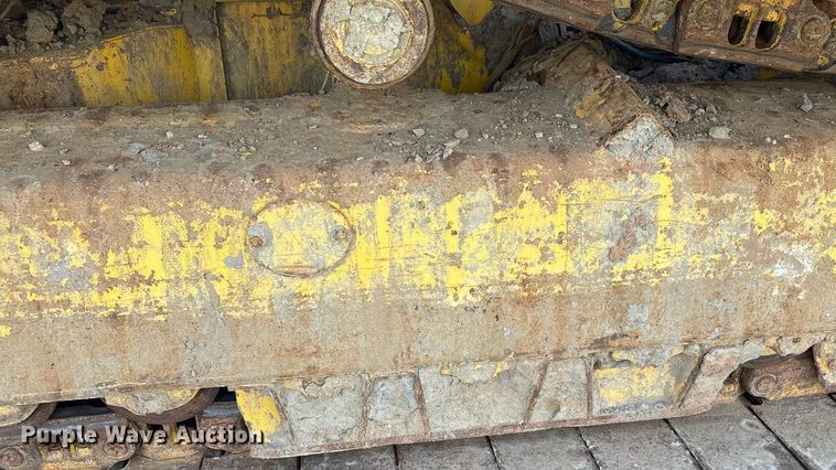 image for item YA2202 2022 Komatsu D71PXI-24 dozer