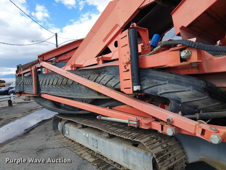 image for item YA2463 Sandvik QA140 screening plant