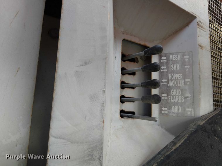 image for item YA2463 Sandvik QA140 screening plant