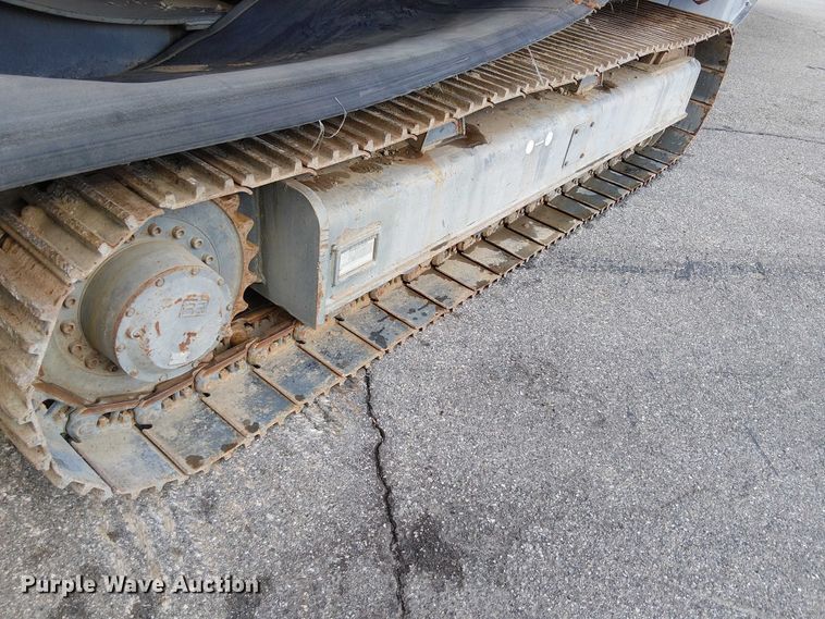 image for item YA2463 Sandvik QA140 screening plant