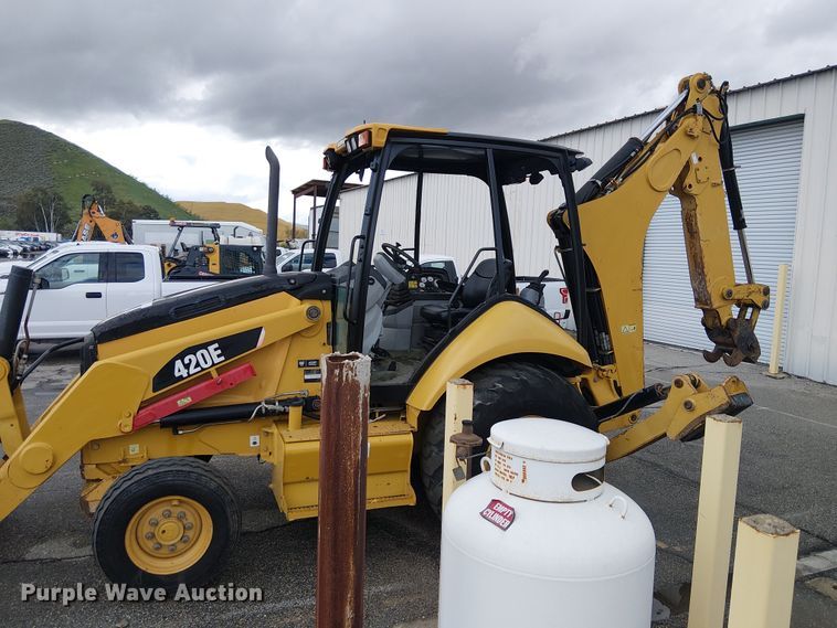 image for item YA2464 2010 Caterpillar 420E backhoe