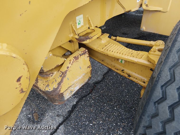 image for item YA2464 2010 Caterpillar 420E backhoe
