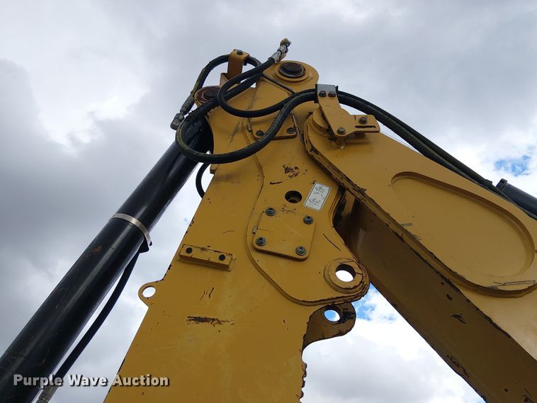 image for item YA2464 2010 Caterpillar 420E backhoe