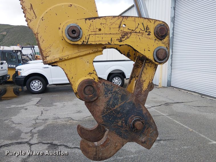 image for item YA2464 2010 Caterpillar 420E backhoe