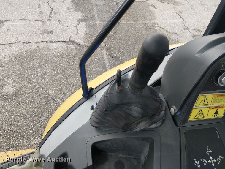 image for item YA2464 2010 Caterpillar 420E backhoe