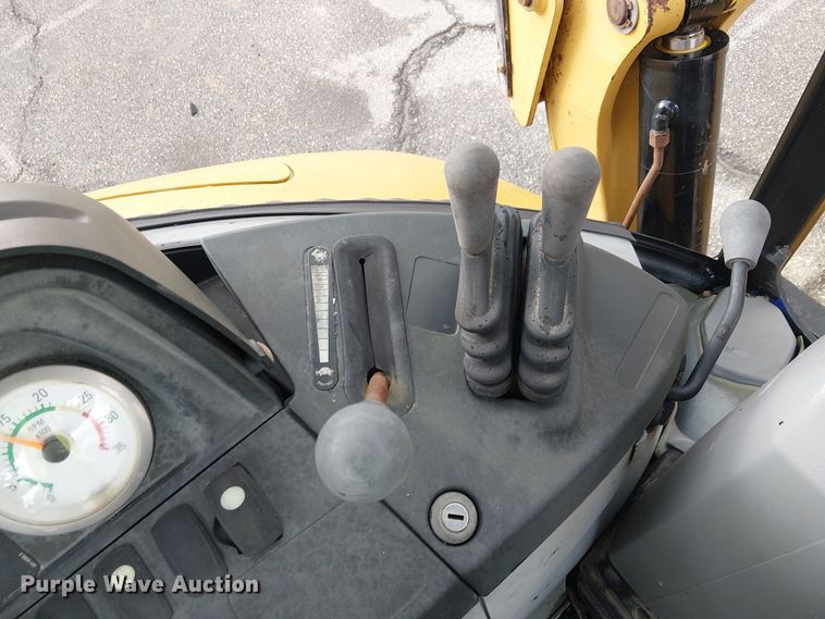 image for item YA2464 2010 Caterpillar 420E backhoe