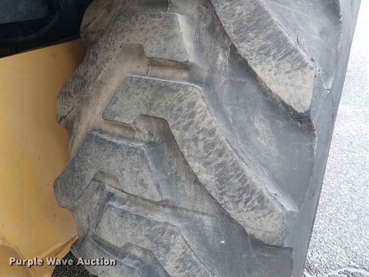 image for item YA2464 2010 Caterpillar 420E backhoe