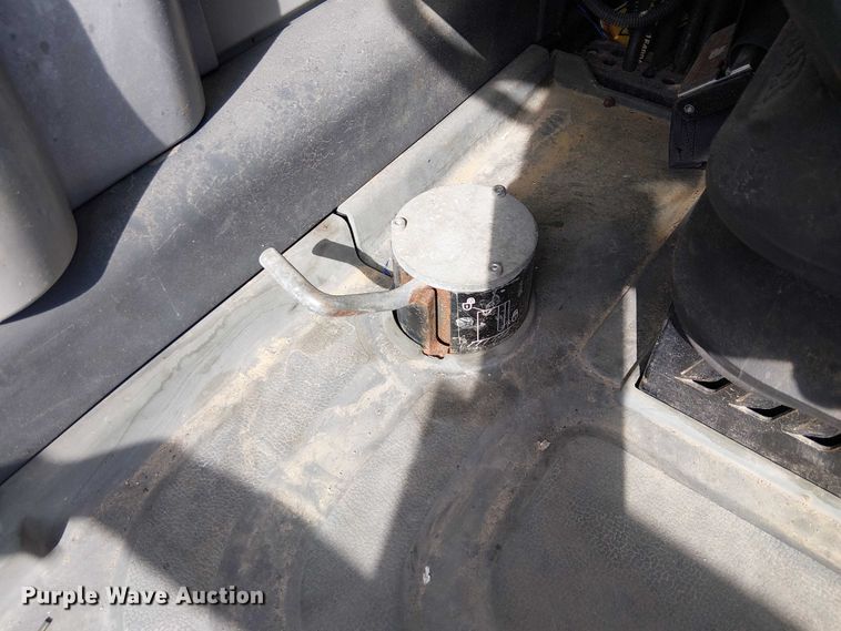 image for item YA2465 2015 Caterpillar M322D wheeled excavator