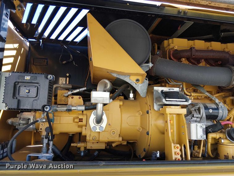 image for item YA2465 2015 Caterpillar M322D wheeled excavator