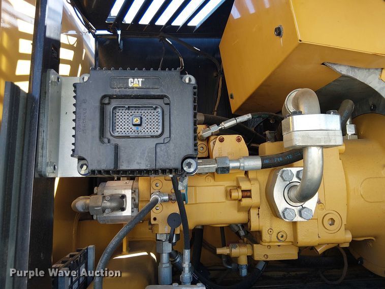 image for item YA2465 2015 Caterpillar M322D wheeled excavator