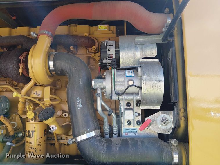 image for item YA2465 2015 Caterpillar M322D wheeled excavator