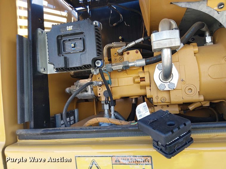 image for item YA2465 2015 Caterpillar M322D wheeled excavator