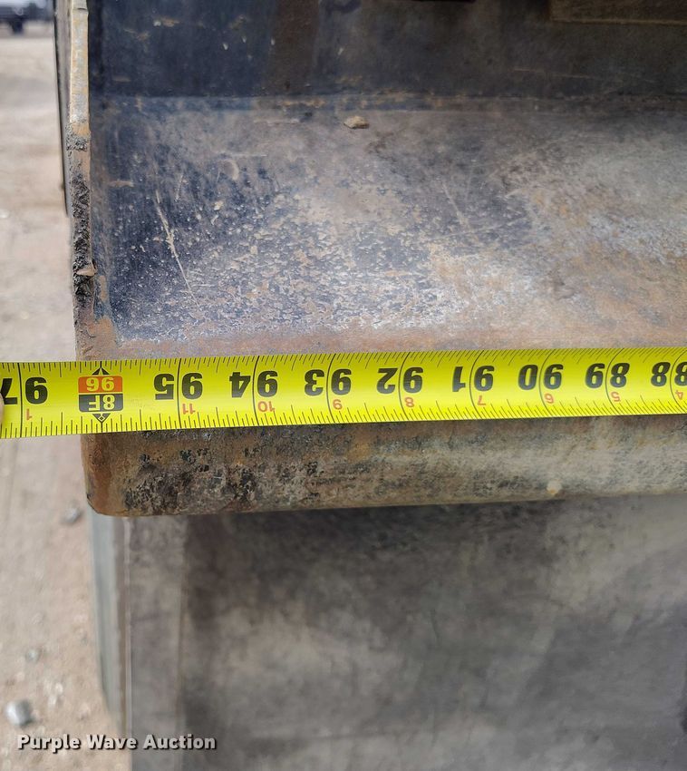 image for item YA2596 2022 Mack Granite dump truck