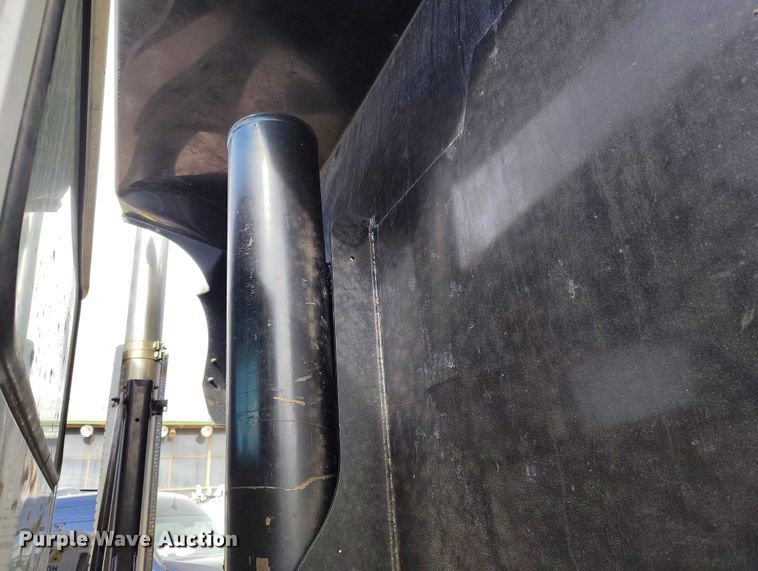 image for item YA2596 2022 Mack Granite dump truck