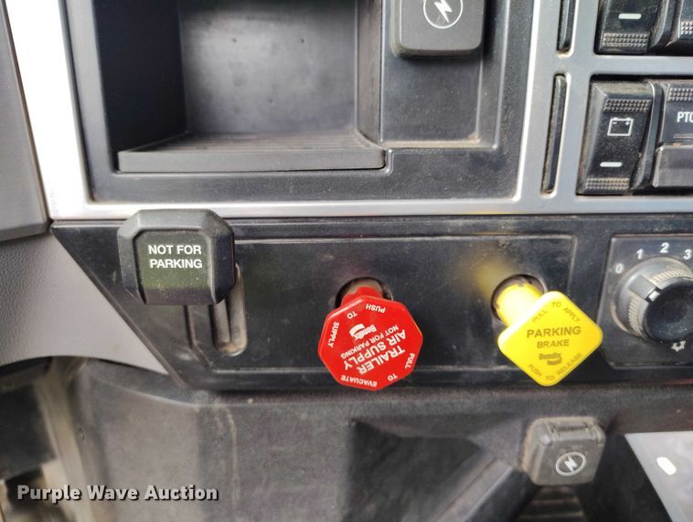 image for item YA2596 2022 Mack Granite dump truck