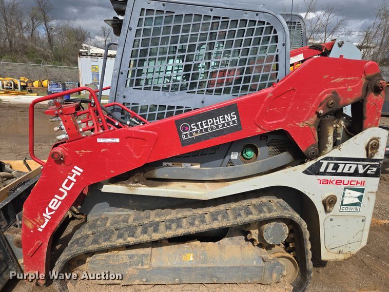 image for item YA2637 2021 Takeuchi TL10V-2 tracked skid steer loader