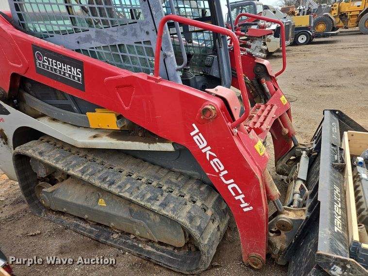 image for item YA2637 2021 Takeuchi TL10V-2 tracked skid steer loader