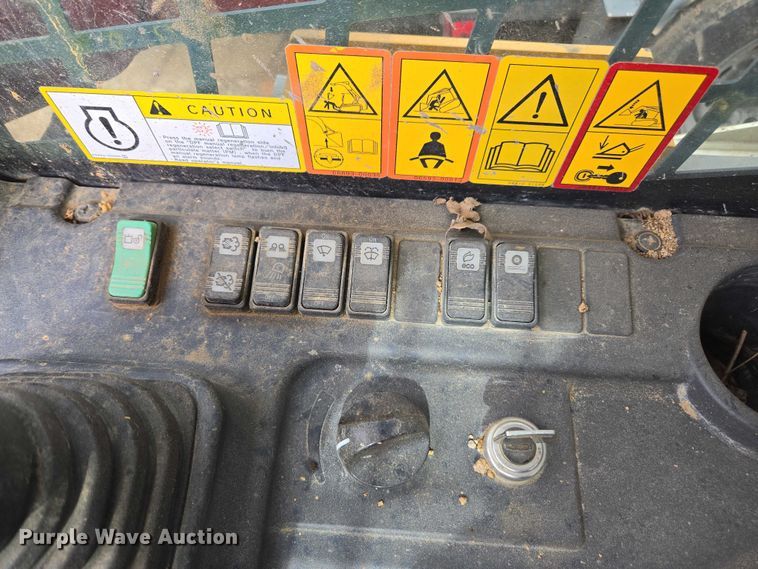 image for item YA2637 2021 Takeuchi TL10V-2 tracked skid steer loader