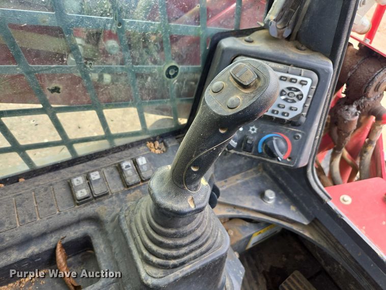 image for item YA2637 2021 Takeuchi TL10V-2 tracked skid steer loader