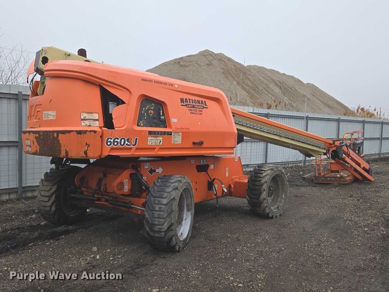 image for item YA2640 2019 JLG 660SJ boom lift