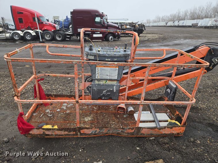 image for item YA2640 2019 JLG 660SJ boom lift