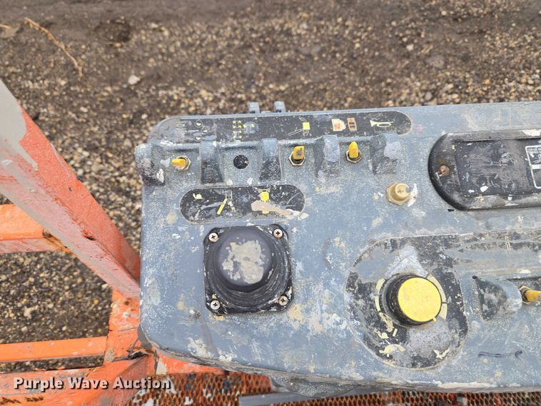 image for item YA2640 2019 JLG 660SJ boom lift