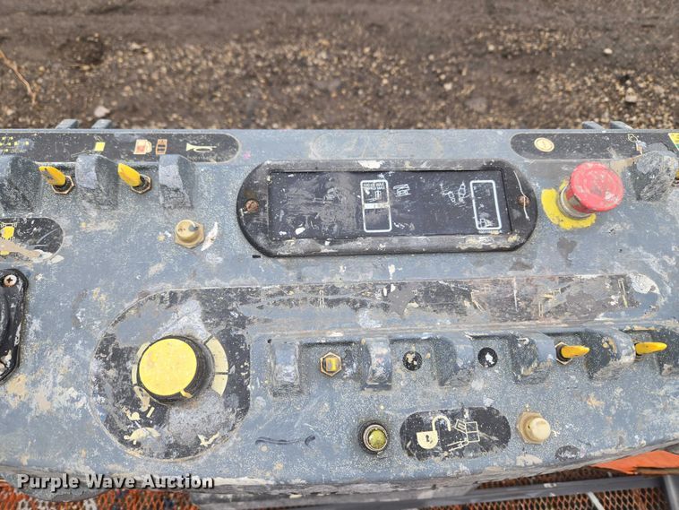 image for item YA2640 2019 JLG 660SJ boom lift