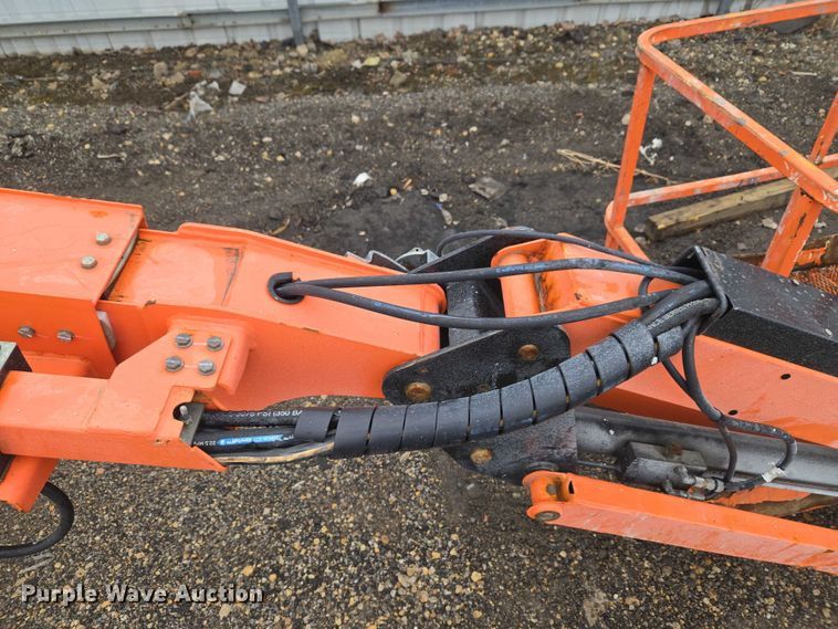 image for item YA2640 2019 JLG 660SJ boom lift