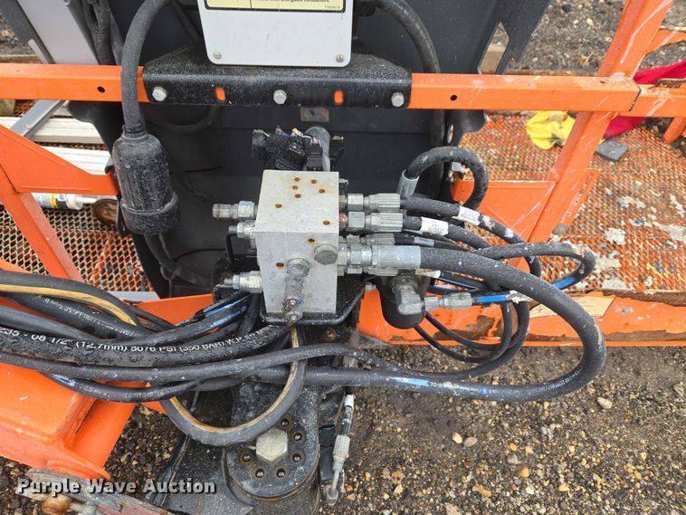 image for item YA2640 2019 JLG 660SJ boom lift