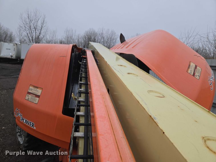 image for item YA2640 2019 JLG 660SJ boom lift
