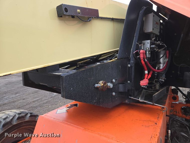 image for item YA2640 2019 JLG 660SJ boom lift