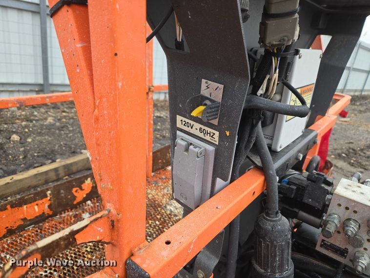 image for item YA2640 2019 JLG 660SJ boom lift