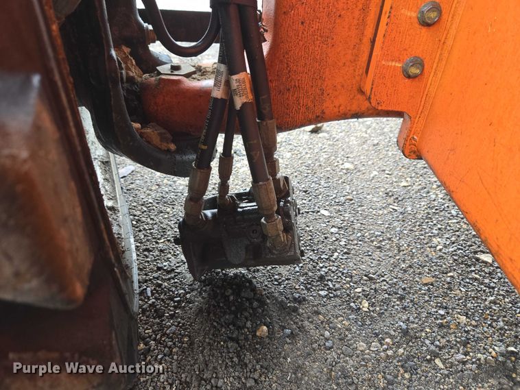 image for item YA2640 2019 JLG 660SJ boom lift