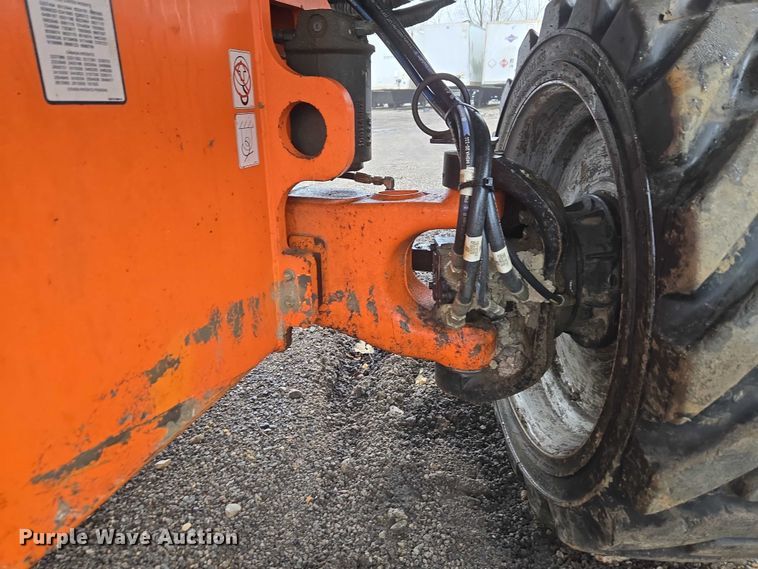 image for item YA2640 2019 JLG 660SJ boom lift