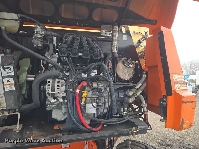 image for item YA2640 2019 JLG 660SJ boom lift