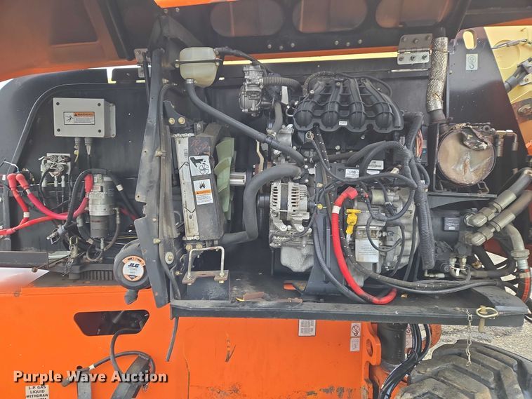 image for item YA2640 2019 JLG 660SJ boom lift