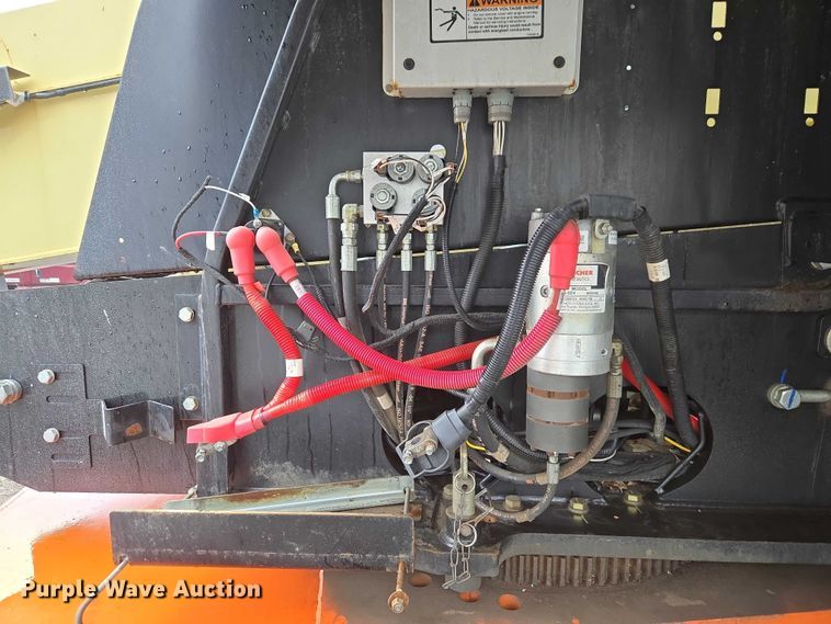 image for item YA2640 2019 JLG 660SJ boom lift