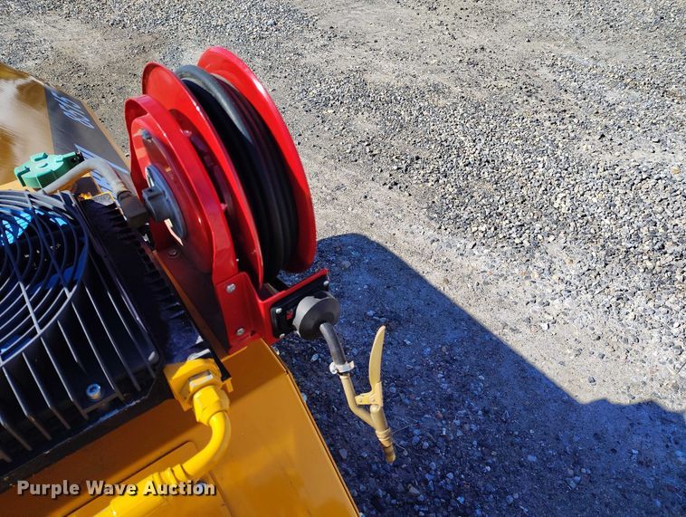 image for item YA2658 2006 LeeBoy 8515 paver