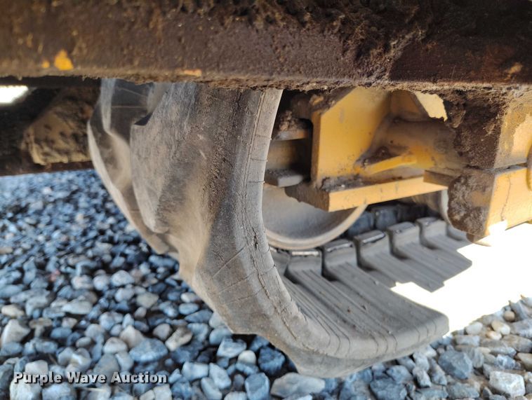 image for item YA2658 2006 LeeBoy 8515 paver