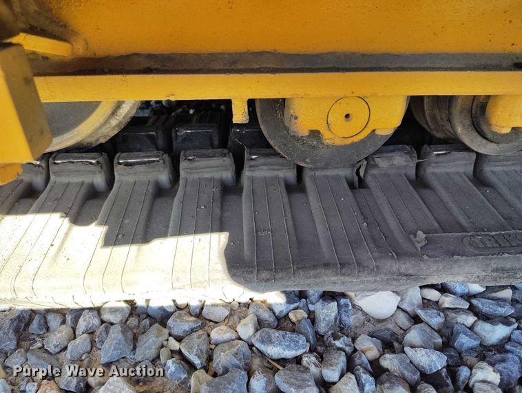 image for item YA2658 2006 LeeBoy 8515 paver