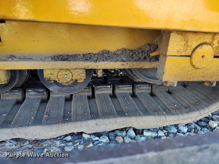 image for item YA2658 2006 LeeBoy 8515 paver