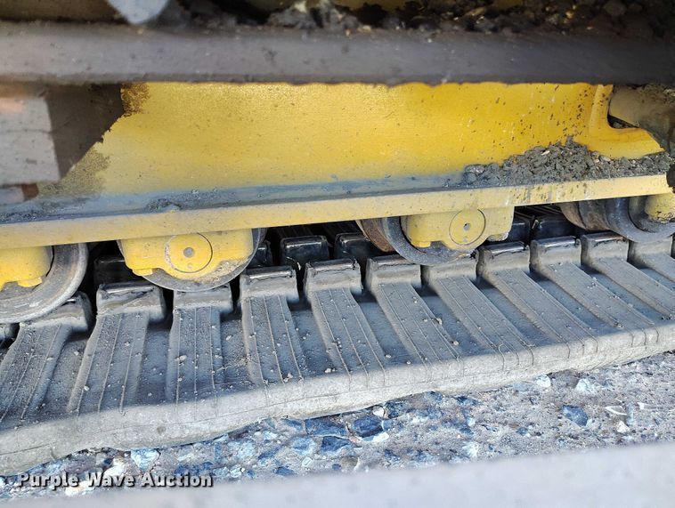 image for item YA2658 2006 LeeBoy 8515 paver