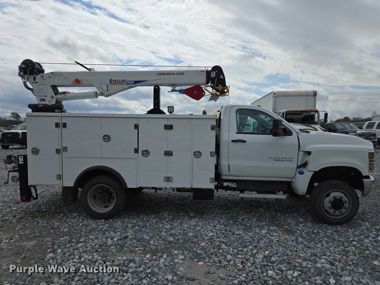 image for item YA2659 2022 Chevrolet Silverado 6500HD utility / service truck