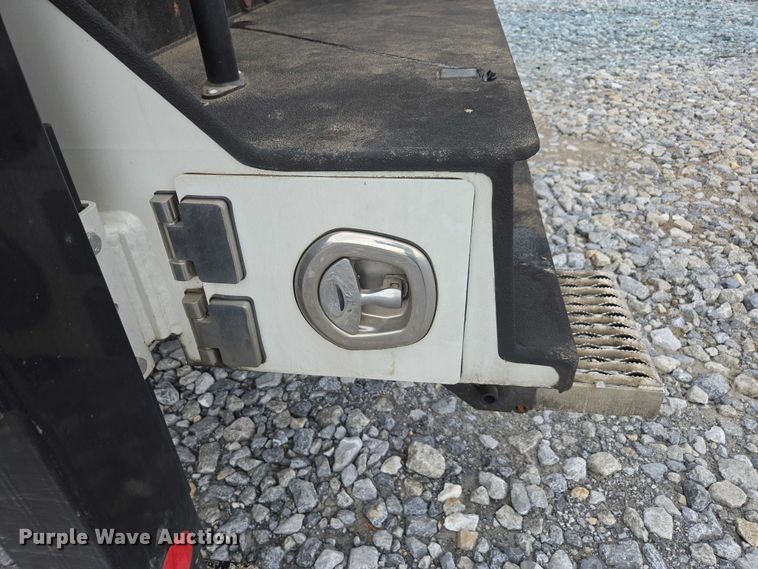 image for item YA2659 2022 Chevrolet Silverado 6500HD utility / service truck