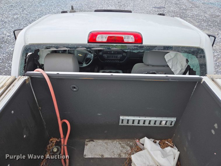 image for item YA2659 2022 Chevrolet Silverado 6500HD utility / service truck